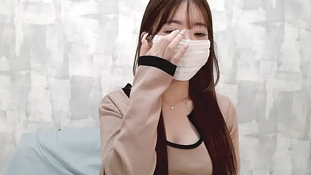 LOVE MOMO LOVE online show from October 2025 11:46:02 AM