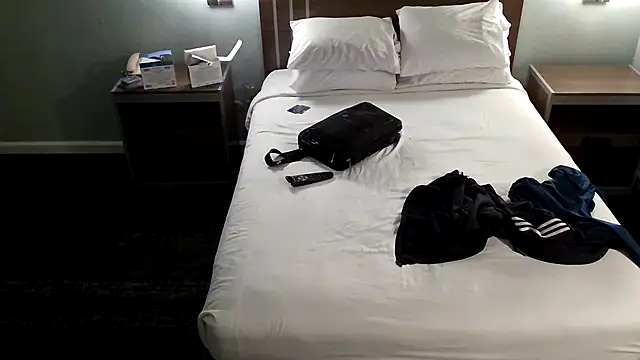 Snapshot of EatMyCake831 chatting on December 2024 06:01:02 AM EatMyCake831 online show from December 2024 06:01:02 AM