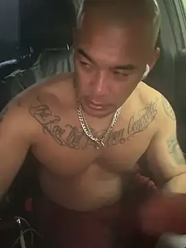 Snapshot of EatMyCake831 chatting on January 2025 08:43:02 PM EatMyCake831 online show from January 2025 08:43:02 PM