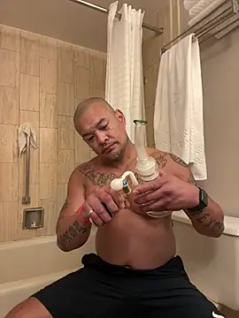 EatMyCake831 online show from April 2026 04:45:01 PM