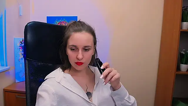 Snapshot of _Nicole_new chatting on February 2025 04:04:01 PM  Nicole new online show from February 2025 04:04:01 PM