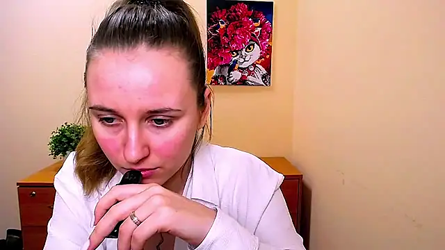 Snapshot of _Nicole_new chatting on February 2025 01:07:01 PM  Nicole new online show from February 2025 01:07:01 PM