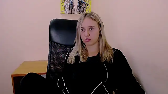 Snapshot of _Nicole_new chatting on September 2025 07:57:02 AM  Nicole new online show from September 2025 07:57:02 AM