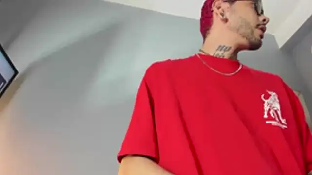 MurdockH online show from October 2025 06:24:02 AM