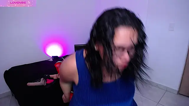 Snapshot of paola_ferreira chatting on January 2025 04:20:01 AM paola ferreira online show from January 2025 04:20:01 AM