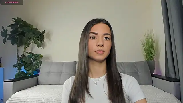 NicoleLuv online show from December 2024 01:06:01 PM