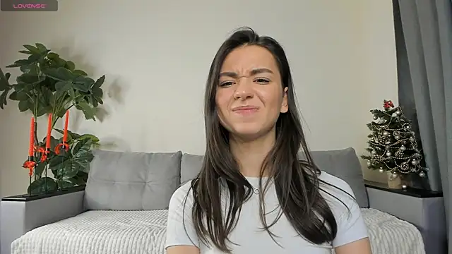 NicoleLuv online show from December 2024 07:11:02 PM