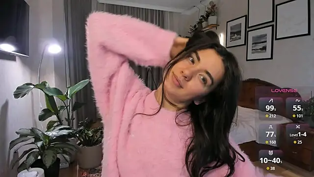 NicoleLuv online show from December 2025 04:04:01 PM