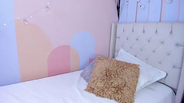 MeganCherryy online show from November 2025 04:11:02 AM