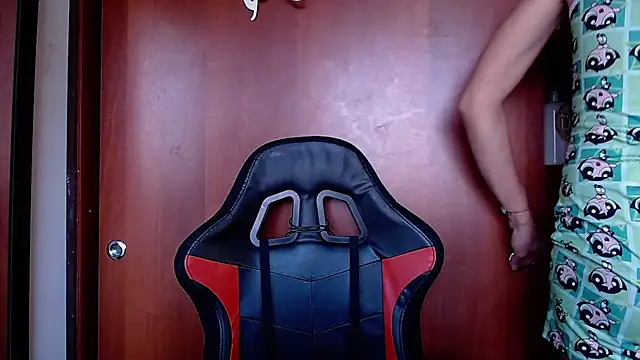 Lauraxdoll online show from January 2025 09:55:02 PM