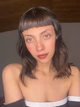 Snapshot of MiaGoth_ chatting on March 2025 01:58:01 AM MiaGoth online show from March 2025 01:58:01 AM