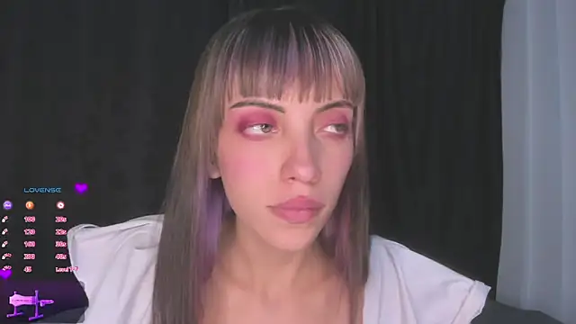 Snapshot of MiaGoth_ chatting on September 2025 01:11:01 AM MiaGoth online show from September 2025 01:11:01 AM