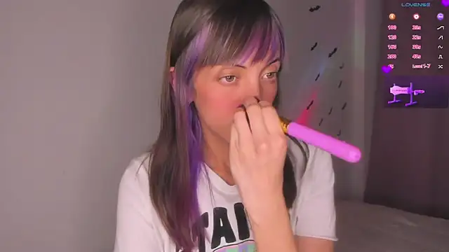 Snapshot of MiaGoth_ chatting on November 2025 11:03:01 PM MiaGoth online show from November 2025 11:03:01 PM