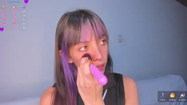 Snapshot of MiaGoth_ chatting on November 2025 01:58:02 AM MiaGoth online show from November 2025 01:58:02 AM