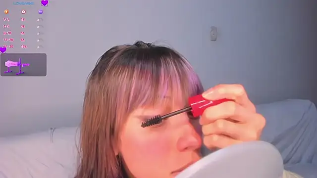 Snapshot of MiaGoth_ chatting on November 2025 11:21:02 PM MiaGoth online show from November 2025 11:21:02 PM