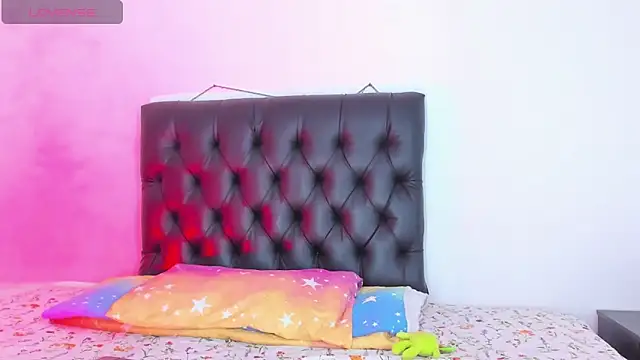 seline wolff online show from February 2025 02:49:02 AM