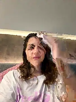 Snapshot of BelleSkye chatting on October 2025 05:33:01 AM BelleSkye online show from October 2025 05:33:01 AM