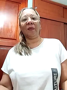 Snapshot of MATTHEW_MRANDA chatting on March 2025 10:57:01 AM MATTHEW MRANDA online show from March 2025 10:57:01 AM