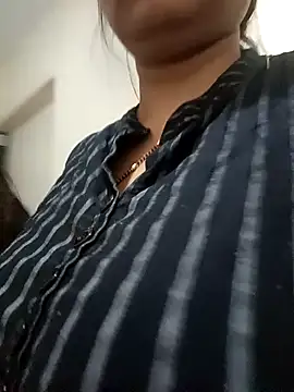 kaamuk shweta online show from December 2025 06:45:02 PM