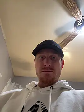 bigred0808 online show from February 2026 09:07:01 PM