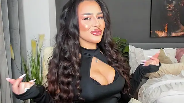 Sonia  Rey online show from January 2026 06:44:02 PM