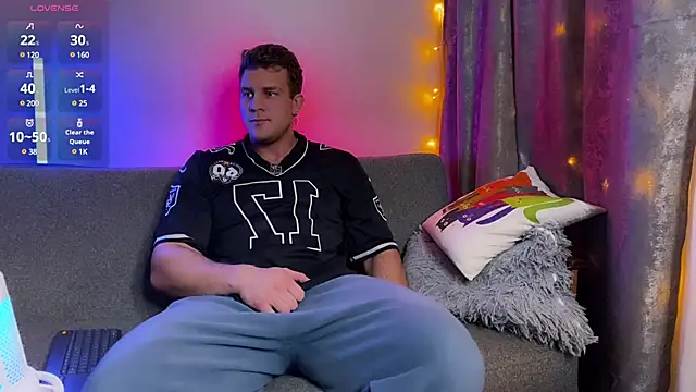 Adam misti online show from December 2024 03:20:02 PM