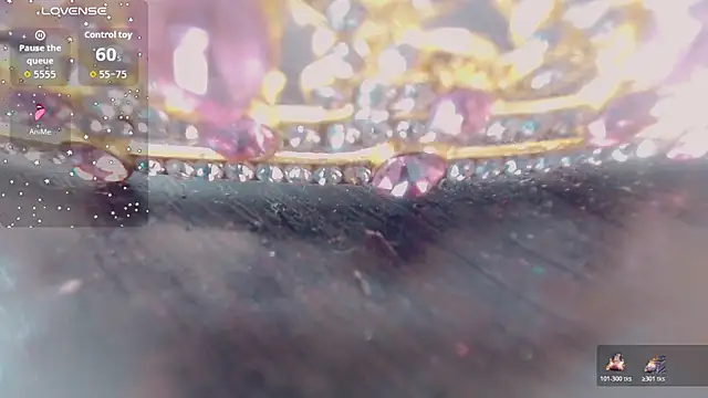 Oriana braom online show from November 2025 07:03:03 PM