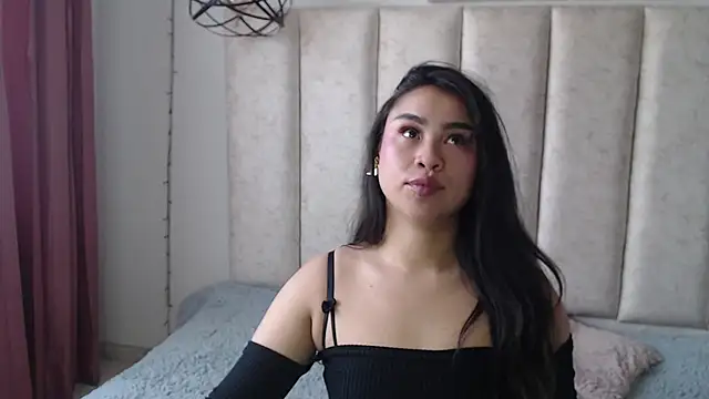 Snapshot of hinataleecs chatting on December 2025 08:58:01 PM hinataleecs online show from December 2025 08:58:01 PM