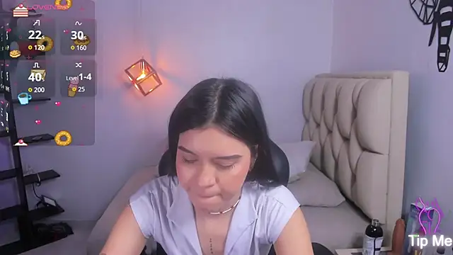 cassiehoward14 online show from November 2025 07:25:02 PM