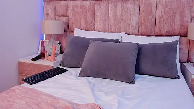 Snapshot of Cloesweet_1 chatting on January 2025 04:19:02 PM Cloesweet 1 online show from January 2025 04:19:02 PM