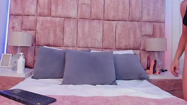 Snapshot of Cloesweet_1 chatting on January 2025 05:49:02 PM Cloesweet 1 online show from January 2025 05:49:02 PM