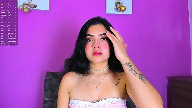 Snapshot of adara_johnson__ chatting on January 2025 11:41:02 AM adara johnson online show from January 2025 11:41:02 AM