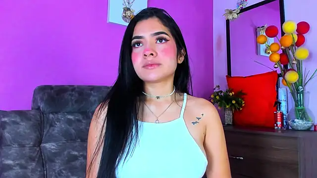 Snapshot of adara_johnson__ chatting on January 2025 11:32:01 AM adara johnson online show from January 2025 11:32:01 AM