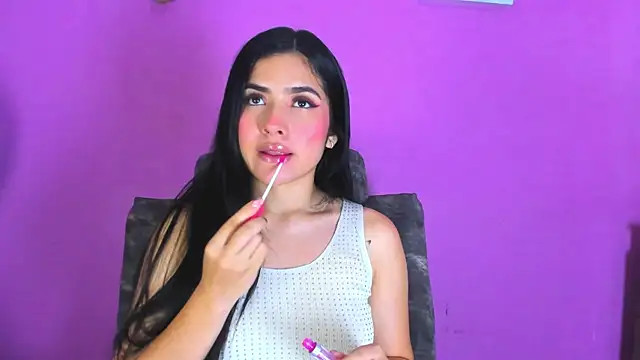 Snapshot of adara_johnson__ chatting on February 2025 11:40:02 AM adara johnson online show from February 2025 11:40:02 AM