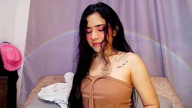 Snapshot of adara_johnson__ chatting on October 2025 11:50:01 AM adara johnson online show from October 2025 11:50:01 AM