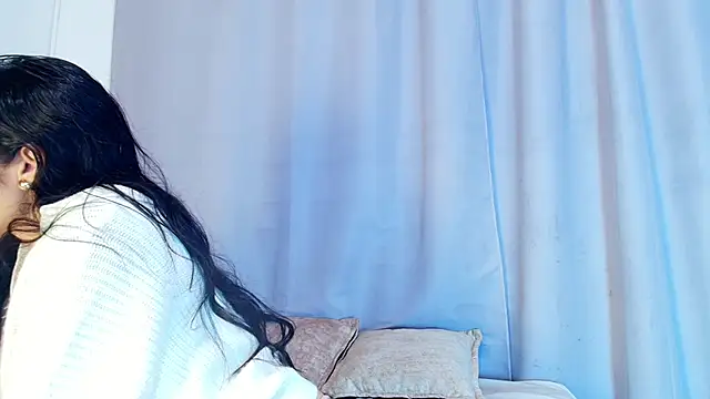 Snapshot of adara_johnson__ chatting on November 2025 11:43:02 AM adara johnson online show from November 2025 11:43:02 AM