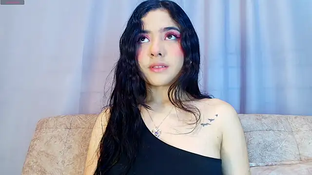 Snapshot of adara_johnson__ chatting on November 2025 11:43:01 AM adara johnson online show from November 2025 11:43:01 AM