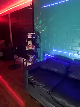 TRISH MILF online show from December 2024 12:45:02 AM