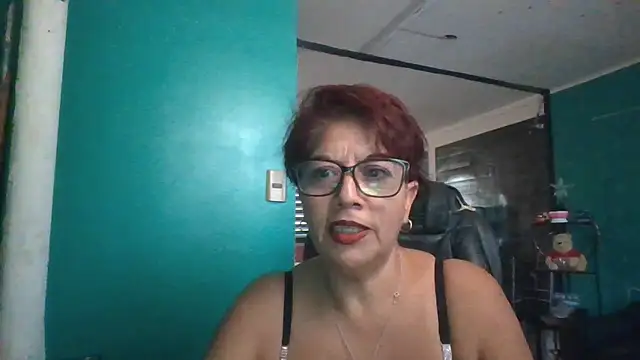 TRISH MILF online show from December 2024 03:16:01 PM