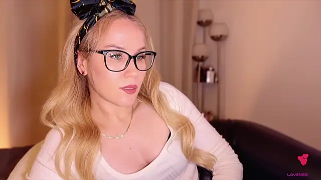 Myassistant online show from November 2025 07:56:01 PM