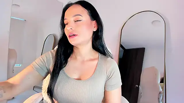 alexa tobar online show from June 2026 09:49:01 PM