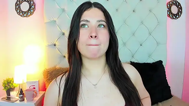 Snapshot of ValeryLovee chatting on December 2024 09:27:02 AM ValeryLovee online show from December 2024 09:27:02 AM