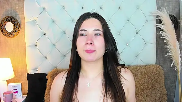 Snapshot of ValeryLovee chatting on February 2025 09:00:02 AM ValeryLovee online show from February 2025 09:00:02 AM