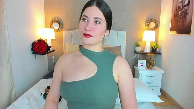 Snapshot of ValeryLovee chatting on November 2025 04:04:01 AM ValeryLovee online show from November 2025 04:04:01 AM