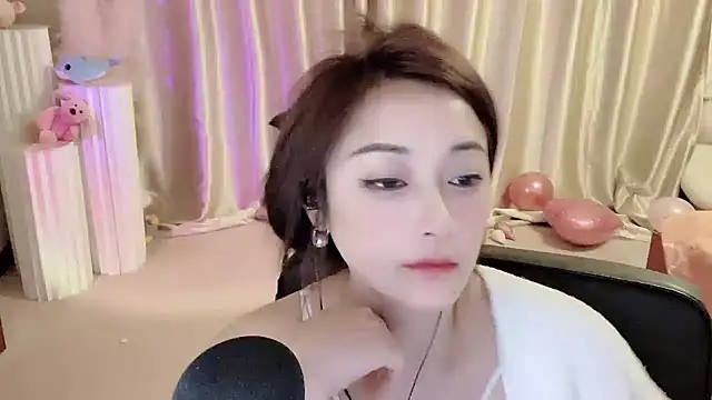 Snapshot of Daisy-77 chatting on January 2025 09:17:01 PM Daisy-77 online show from January 2025 09:17:01 PM