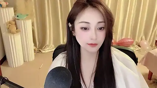 Snapshot of Daisy-77 chatting on February 2025 12:10:01 AM Daisy-77 online show from February 2025 12:10:01 AM