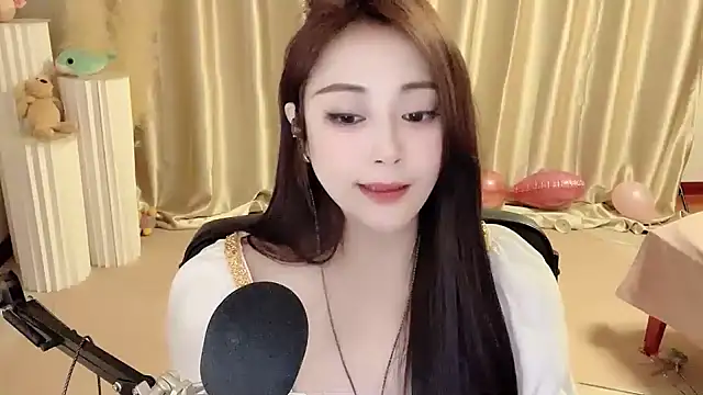 Snapshot of Daisy-77 chatting on February 2025 09:04:01 PM Daisy-77 online show from February 2025 09:04:01 PM