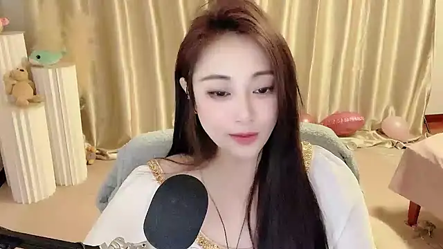 Snapshot of Daisy-77 chatting on February 2025 12:06:01 AM Daisy-77 online show from February 2025 12:06:01 AM