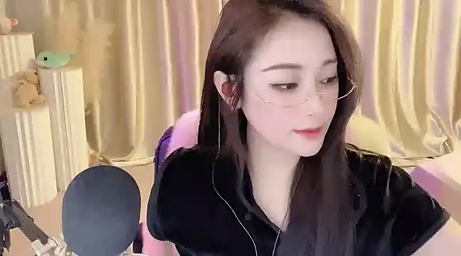 Snapshot of Daisy-77 chatting on February 2025 09:15:01 PM Daisy-77 online show from February 2025 09:15:01 PM