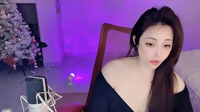 Daisy-77 online show from January 2026 06:35:02 PM